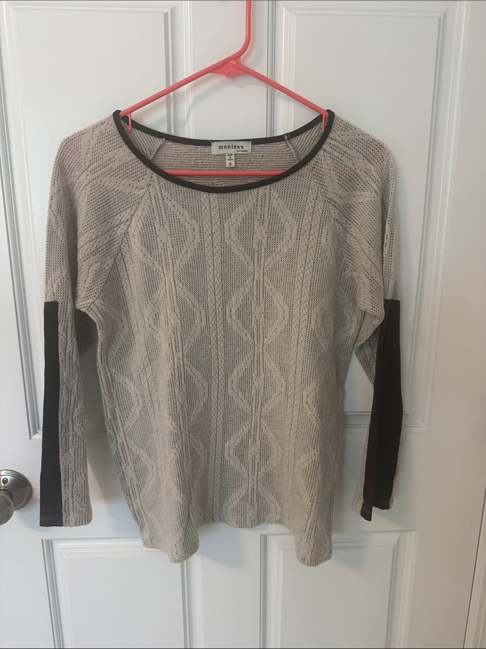 Monteau Cream Cable Knit Sweater with Black Sleeve Panels